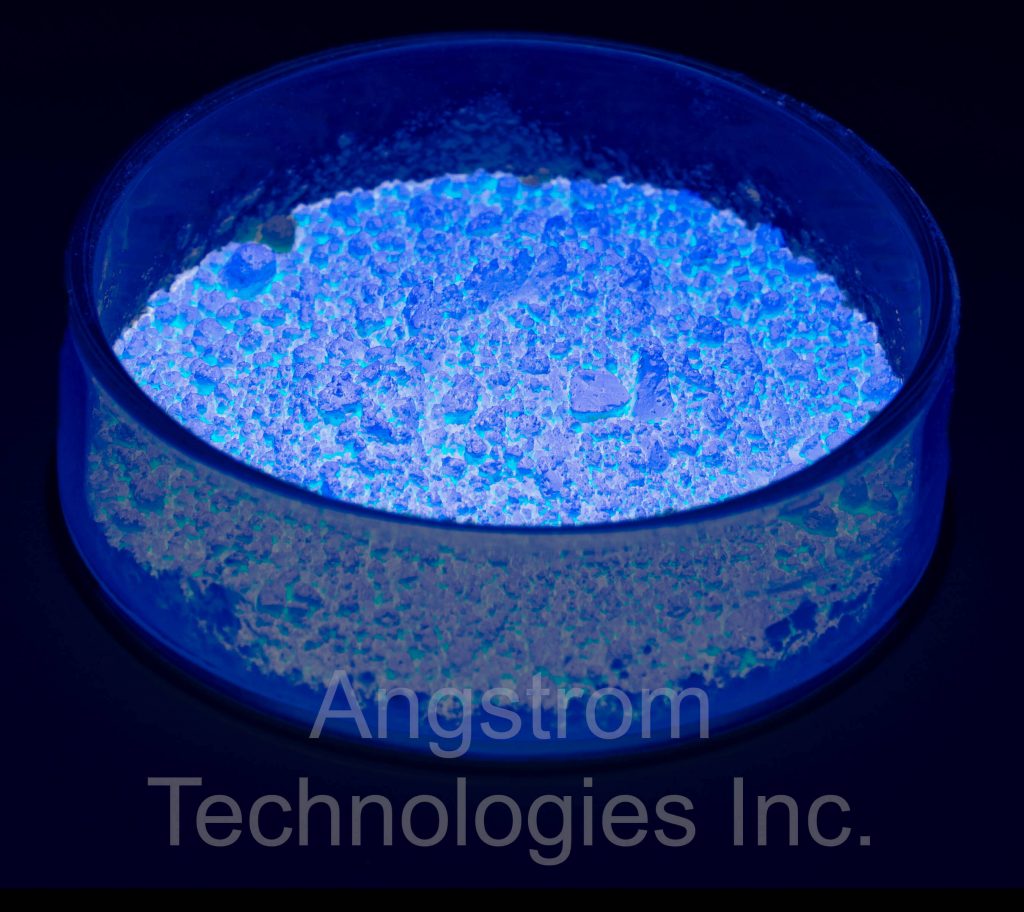 Blue powder in UV light 2